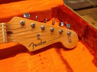 Fender American Vintage Wildwood Thin Skin 1957 Stratocaster. 8