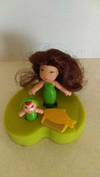 Vtg 1980 Kenner Sea Wees Shelly Green Mermaid Sponge Lily Pad Baby Sprite & Comb