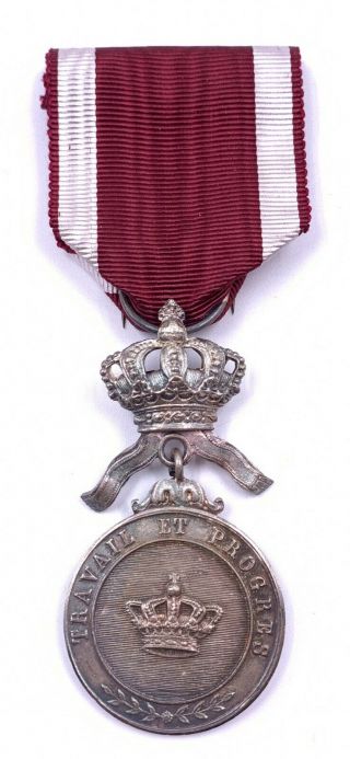 Belgium : Order Of The Crown Silver Medal Rare Unilingual French Version