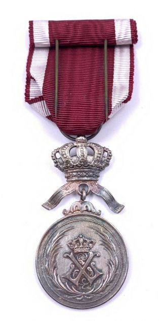BELGIUM : ORDER OF THE CROWN SILVER MEDAL RARE UNILINGUAL FRENCH VERSION 3