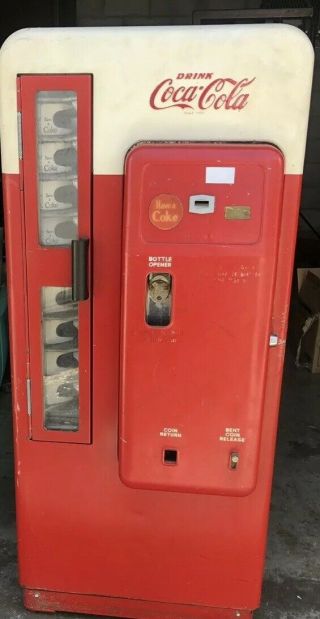 1940s Coca Cola Vending Machine Coke Antique Bottles Cavalier CS - 72 - A 3
