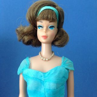 Vintage Cinnamon Side Part American Girl Barbie.  Near 3