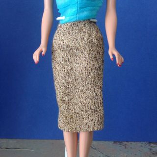Vintage Cinnamon Side Part American Girl Barbie.  Near 8
