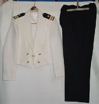U.  S.  Navy Officer Dinner Dress (white) Uniform