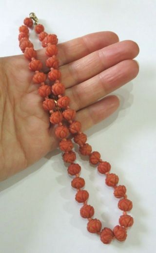 ANTIQUE GEORGIAN CARVED CORAL BEADS NECKLACE 40 GRAMS 4