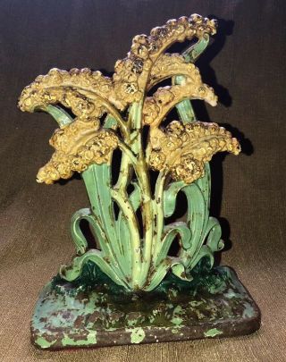 Antique Hubley Cast Iron Flower Doorstop,  Hyacinths 268 Made In Usa.  7 In.  Tall