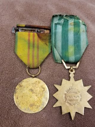 Vietnam War Service Medal Pair Theater Made Issued to Us Veteran 3