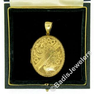 Antique Large 18k Yellow Gold Hand Engraved Detailed Etched Dual Locket Pendant 4