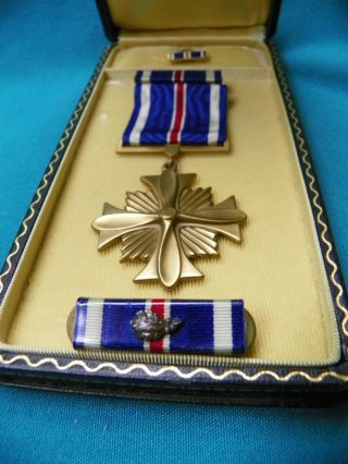 Wwii Distinguished Flying Cross - Complete,  Ribbon Bar W/oak Leaves In Coffin Box