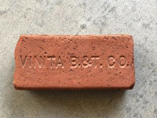 Rare.  Vinita B.  & T.  Co.  Brick.  Vinita Brick & Tile Co.  Vinita,  Oklahoma