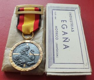 Spain Spanish 1936 - 39 Civil War Condor Legion Medal,  Paper Case Order Badge