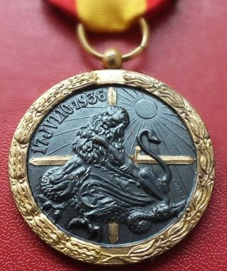 Spain Spanish 1936 - 39 Civil War Condor Legion Medal,  Paper Case order badge 3