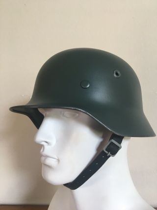Wwii German M - 40 Helmet W/ Liner And Chinstrap Q64