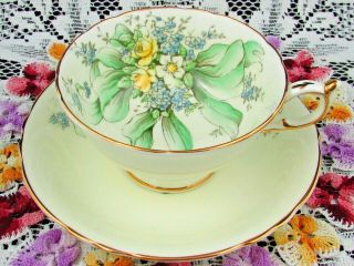 Paragon Yellow Roses Blue Forget Me Not Ribbon Bouquet Tea Cup & Saucer