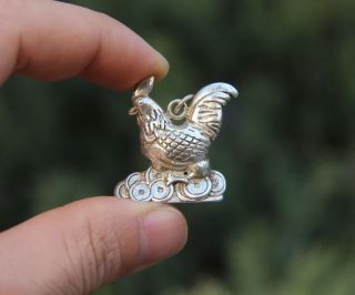 3.  5 Cm Buddhism Tibet Silver Handwork Zodiac Animal Cock Rooster Amulet Pendant