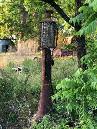 Antique 1915 5 Gal.  Model 17 Fry Mae West Visible Gas Pump