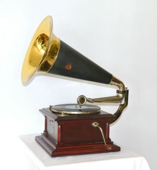 ANTIQUE VICTOR IV PHONOGRAPH WITH HORN,  BONUS - WE SHIP WORLDWIDE 3