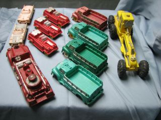 11 VINTAGE 1950 ' S 1960 ' S AUBURN RUBBER TOYS,  GRADER,  TRUCKS,  CARS,  FIRE TRUCK 2