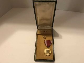 Ww2 Empty Purple Heart Coffin Box And Id’ed Good Conduct Medal