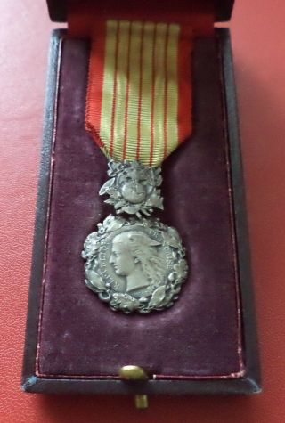 France French Customs Medal Of Honor,  Box Silver Order Badge