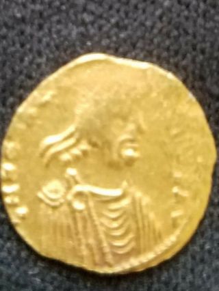 Ancient Roman 22K solid gold tremisis coin Circa 550 AD 2