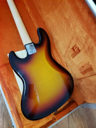 Fender American Vintage 64 Jazz Bass sunburst hard case all case candy 7