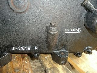 Antique Pump Jack WATER PUMP Gearbox Mfg.  Unknown PUMPJACK 5