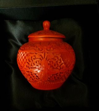 Vintage Chinese Hand Carved▪ Cinnabar▪red Lacquer Vase Urn Jar With Lid▪ 5 "