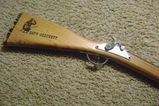 VINTAGE WALT DISNEY PAR DAVY CROCKETT ' S RIFLE CAP GUN TOY HAS OR\ANGE TIP 2