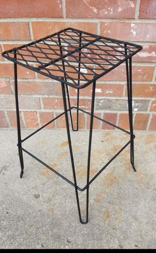 Vintage Black Wrought Iron Plant Stand Diamond Grate Top Hair Pin Legs 9x18