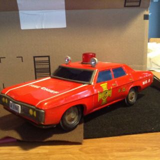 Vintage Battery Operated Fire Chief Car Made In Japan Tin Vehicle