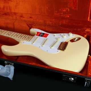 Fender Limited USA Professional Strat in Vintage White with Gold Hardware (706) 6