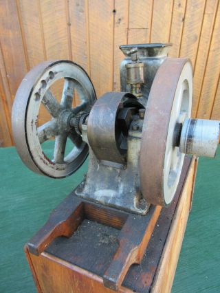 VERY RARE Antique Cast Iron Miniature Stationary Engine Hit and Miss 7