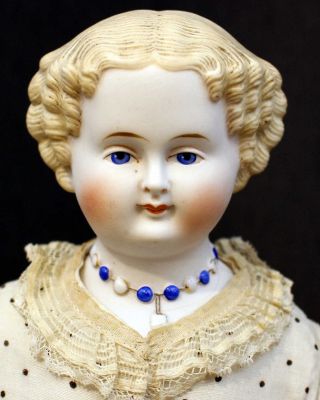 SWEET ANTIQUE GERMAN PARIAN DOLL With SCULPTED NECKLACE 7