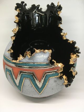 Estate Find.  Bill Standefer Shotgun Blast Santa Fe Metal Pottery Art Vase.  10”x 8