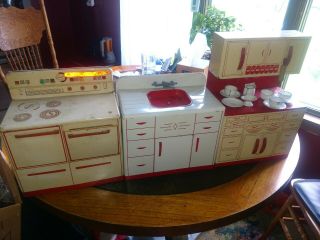 Vintage Wolverine Kitchen Set Toy Tin Red Stove,  Sink And Cabinet,  & Dishes