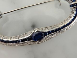 A FABULOUS 18 CT WHITE GOLD SAPPHIRE AND DIAMOND BROOCH 7