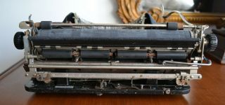 Antique/Vintage 1930s BARR Yiddish Language Portable Typewriter 6