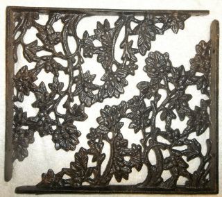 2 Antique Cast Iron Oak Leaf & Acorn Shelf Brackets Kitchen Open Shelving 9 X 10