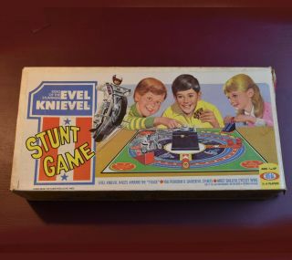 Ideal Corp.  Evel Knievel Stunt (board) Game 1974
