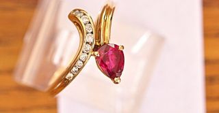 Pear Shape Ruby And Diamond Ring in 18k Gold MAKE OFFER 8