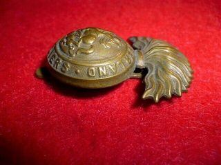 The Northumberland Fusiliers WW1 Brass Cap Badge 4