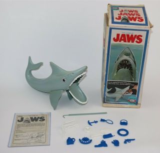 Vintage - Ideal Toys - 1975 - The Game Of Jaws - Complete With Box -