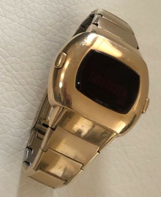 14kt Solid Gold Pulsar P3 led watch vintage perfectly 8