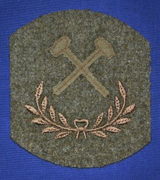 Chief Mechanic,  Field Artillery Winter Chevron (1907 - 1918)