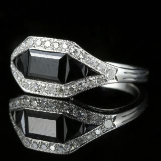 ANTIQUE ART DECO DIAMOND AND ONYX RING 18CT WHITE GOLD 2
