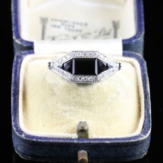 ANTIQUE ART DECO DIAMOND AND ONYX RING 18CT WHITE GOLD 6