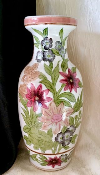 Vintage Asian Porcelain Hand Painted Floral Lily Design Tall Vase