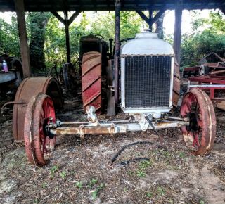 Antique Fordson Tractor Agriculture 4