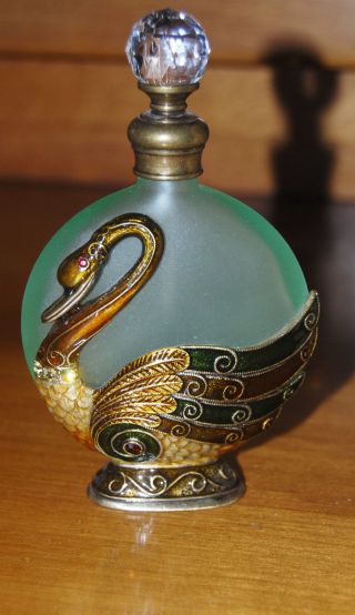 Vintage green glass Bronze enamel jeweled Swan screw top bottle perfume oil 5